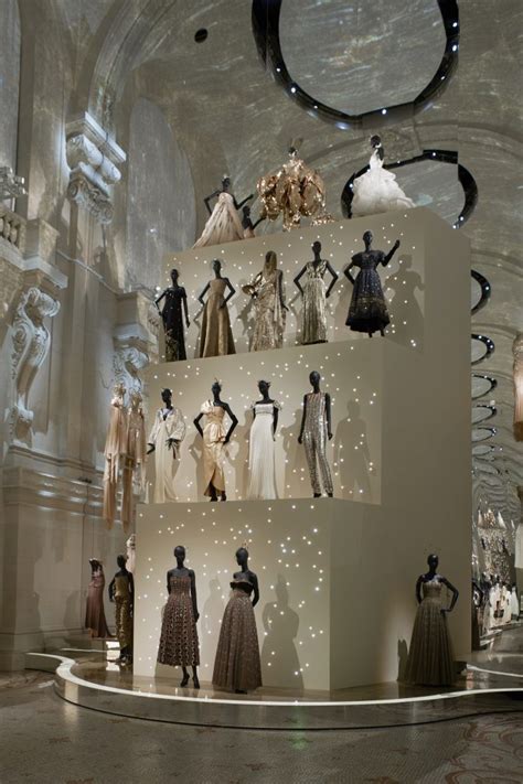 palais royal expo dior|Dior paris.